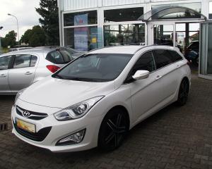 HYUNDAI i40cw 1.6 Fifa World Cup Edition HYUNDAI i40cw 1.6 Fifa World Cup Edition