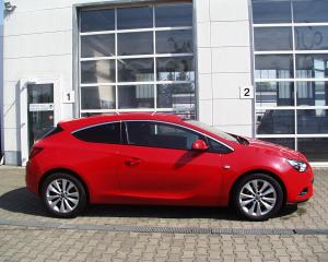 Opel Astra GTC Innovation 1,4 103 kW Automatik Opel Astra GTC Innovation 1,4 103 kW Automatik